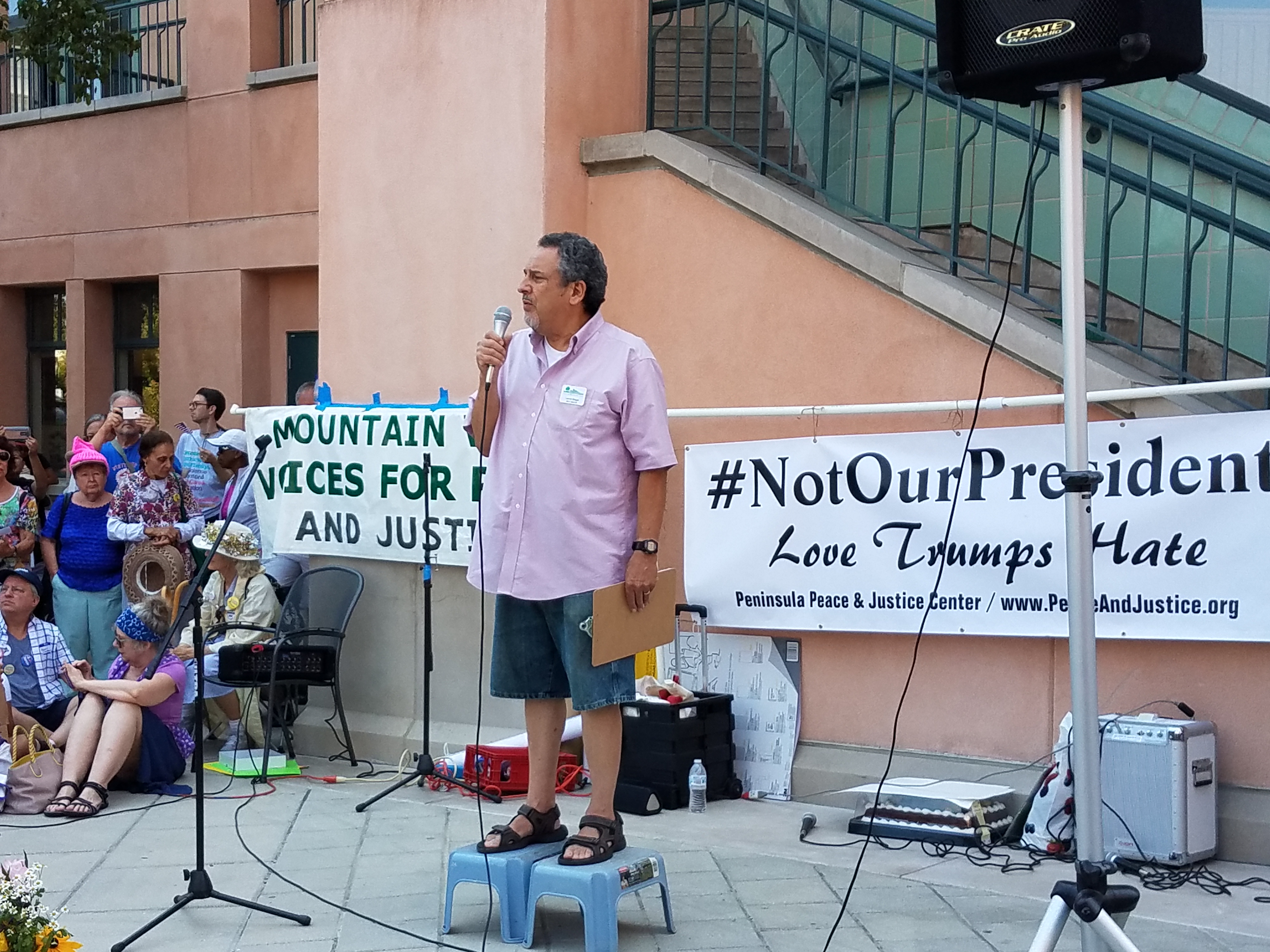 Lenny speaking at unity demonstration, Mountain View city hall, summer, 2017